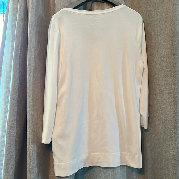 Bright white excellent condition Chicos ultimate T-shirt Chicos size 2/WM 10-14 - Picture 3 of 4